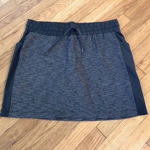 Athleta Excursion skirt/skort SZ LT
